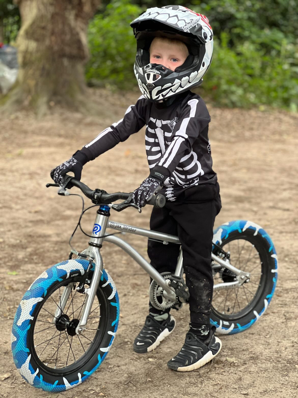 SKELETON JERSEY (PRE-ORDER)