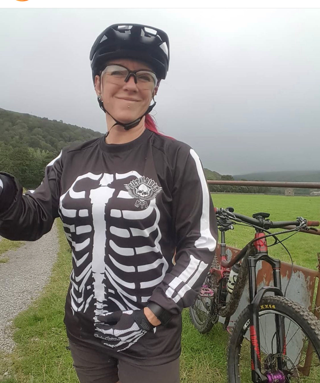 SKELETON JERSEY (PRE-ORDER)