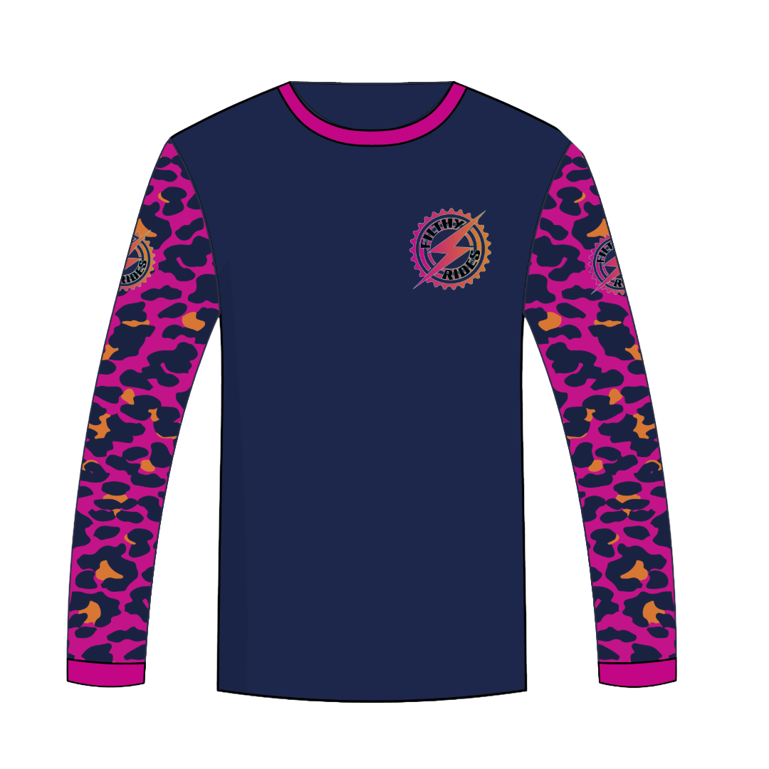 IN STOCK - SIZE LARGE - SMALL PRINT DEFECT